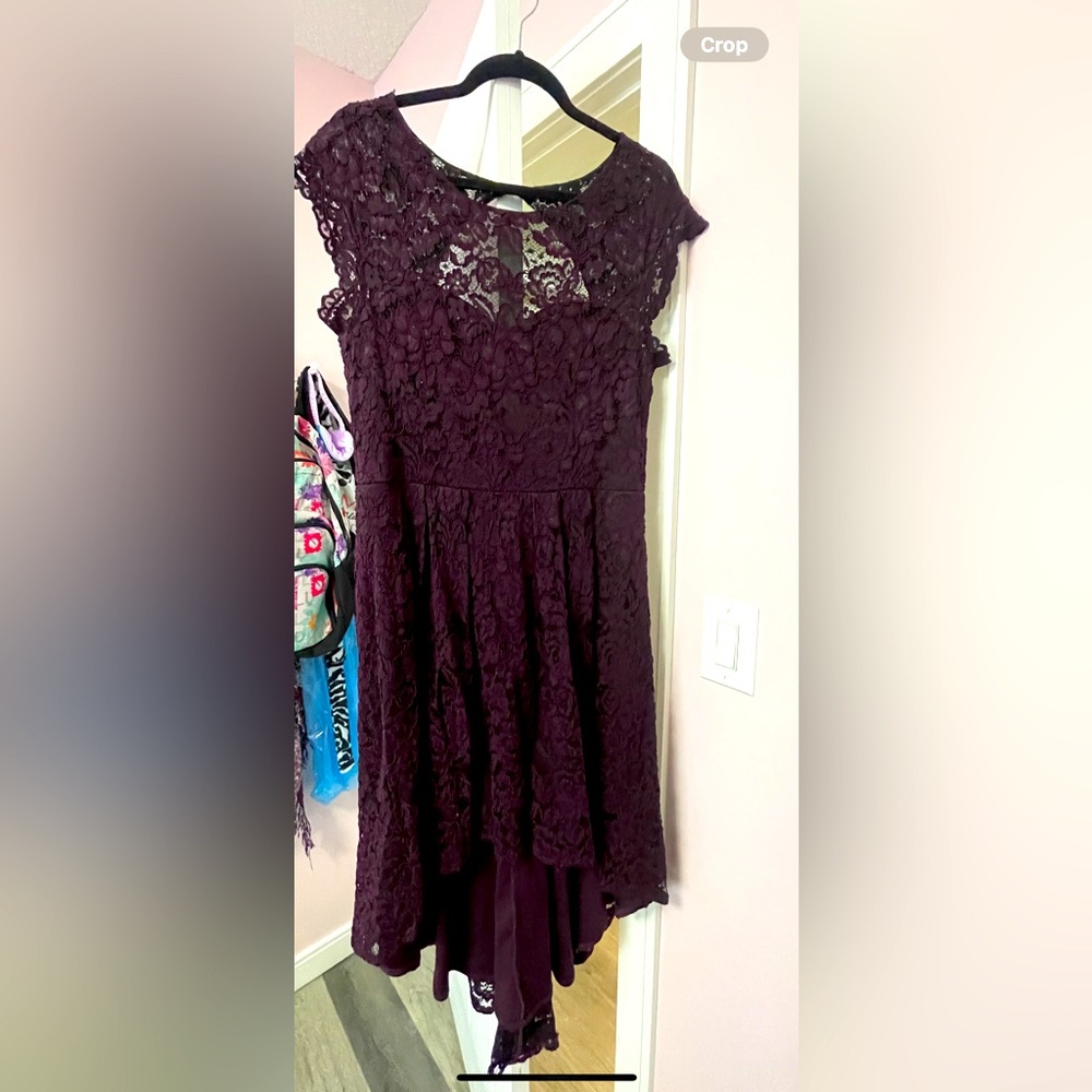 Beautiful Le Chateau Dress Size Large
